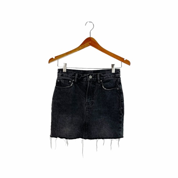 All Saints Betty Distressed Raw Hem Denim Skirt in Washed Black Size 0 - Picture 5 of 12